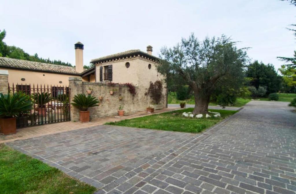 Villa Conero Montacuto Buitenkant foto